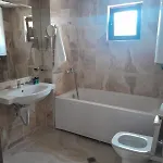 Vemara Boutique Hotel-free Parking Hotell