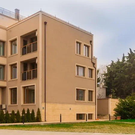 Vemara Boutique Hotel-free Parking Otel Varna