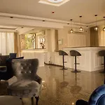 Vemara Boutique Hotel-free Parking 3* Warna