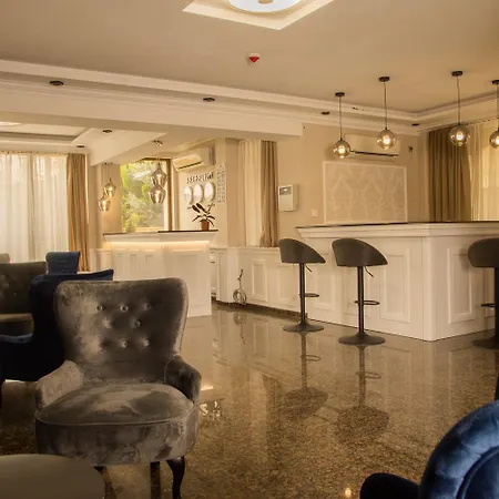 Vemara Boutique Hotel-free Parking 3* Warna