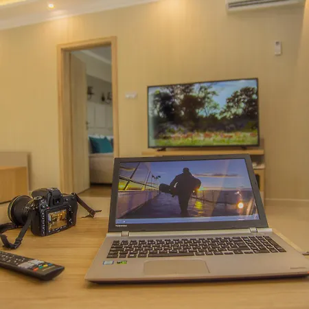 Vemara Boutique Hotel-free Parking Хотел 3*