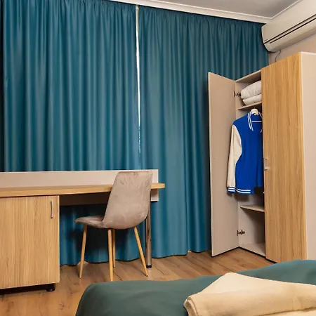 Vemara Boutique Hotel-free Parking 3* Warna