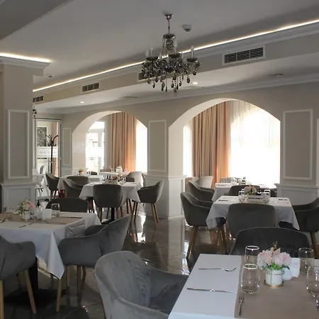 Ξενοδοχείο Vemara Boutique Hotel-free Parking 3*