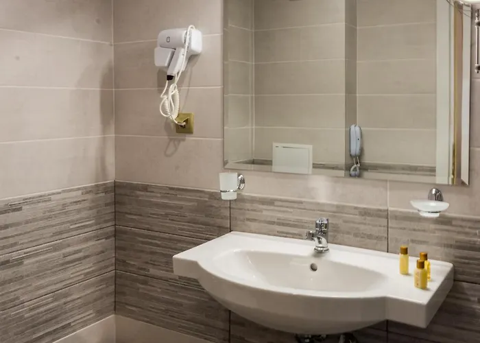 Vemara Boutique Hotel-free Parking 3* וארנה