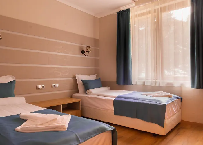 Vemara Boutique Hotel-free Parking מלון וארנה